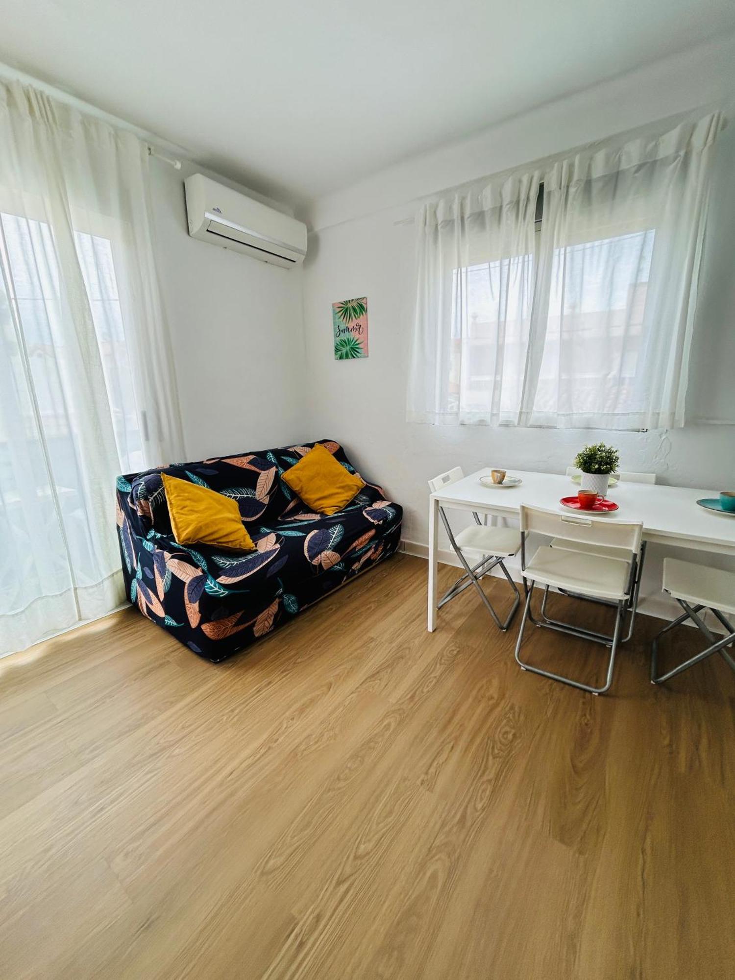Apartamento Luna En Playa De Gandia Apartment Exterior photo